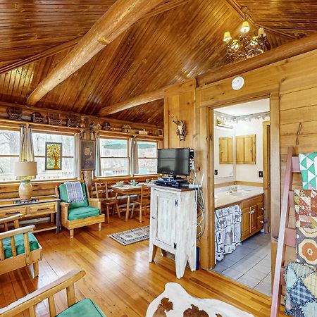 Lake Lucerne - Treehouse Cabin #01 Eureka Springs Exteriör bild