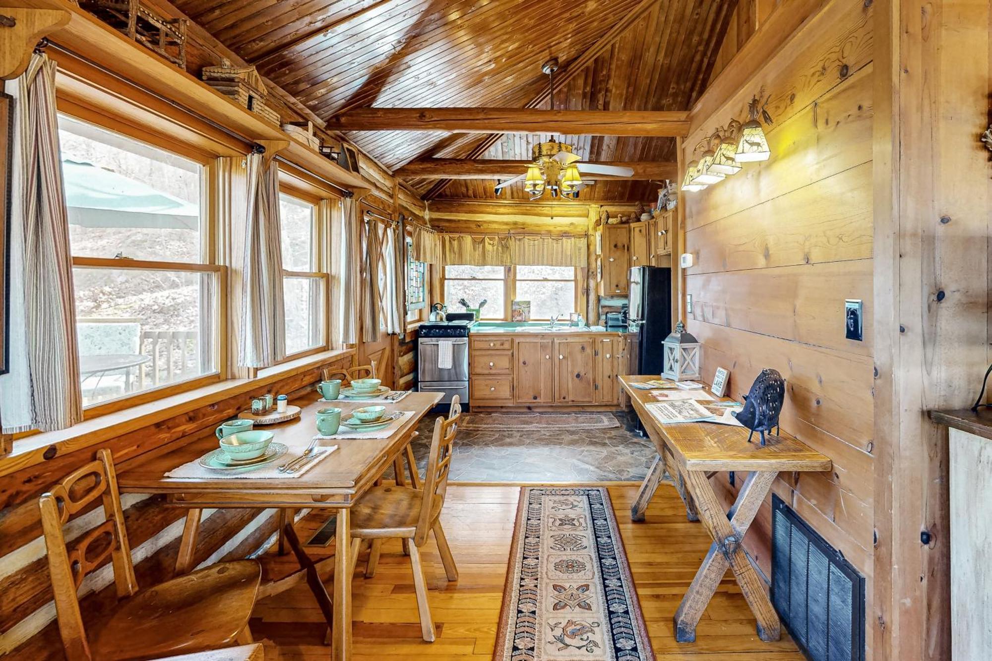 Lake Lucerne - Treehouse Cabin #01 Eureka Springs Exteriör bild